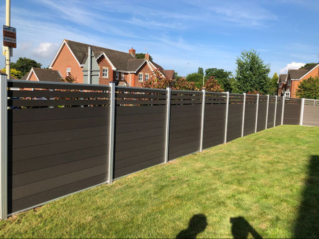 Mid-trellis fence-UK 1.jpg
